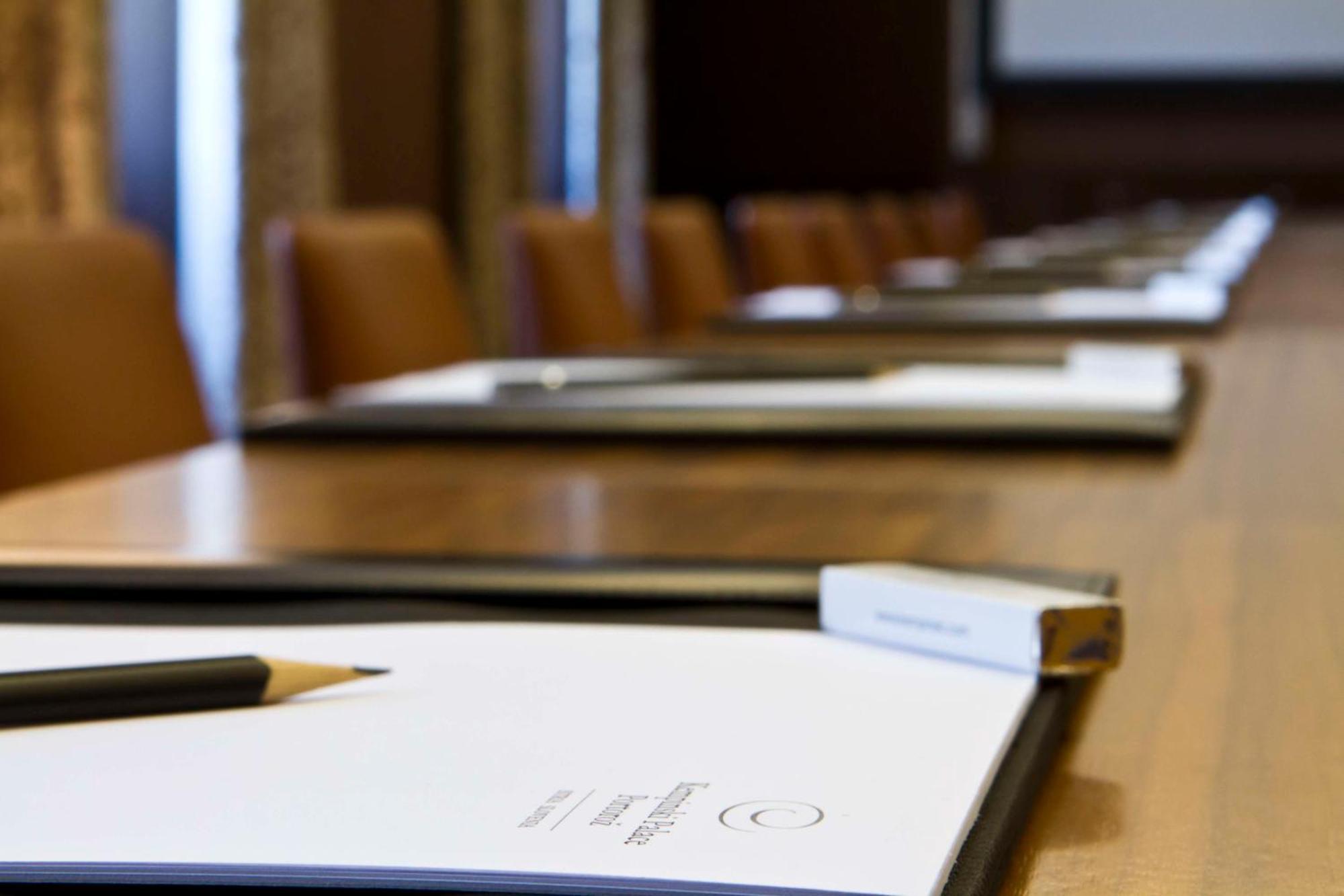 Hotel Kempinski Palace Portoroz Bagian luar foto A meeting room at the European University Barcelona