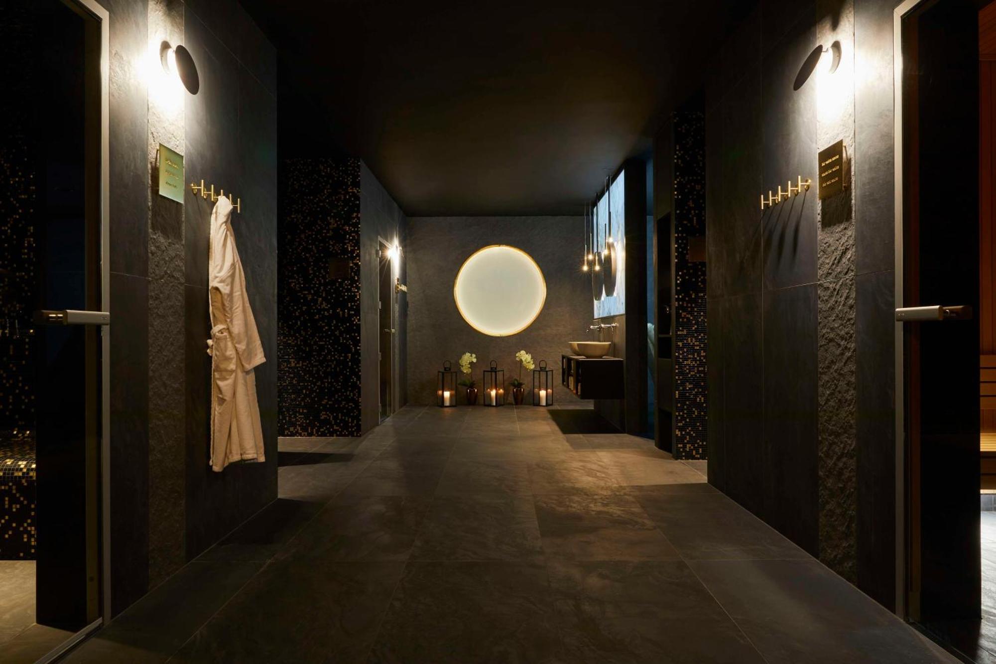 Hotel Kempinski Palace Portoroz Bagian luar foto The spa at The Dorchester