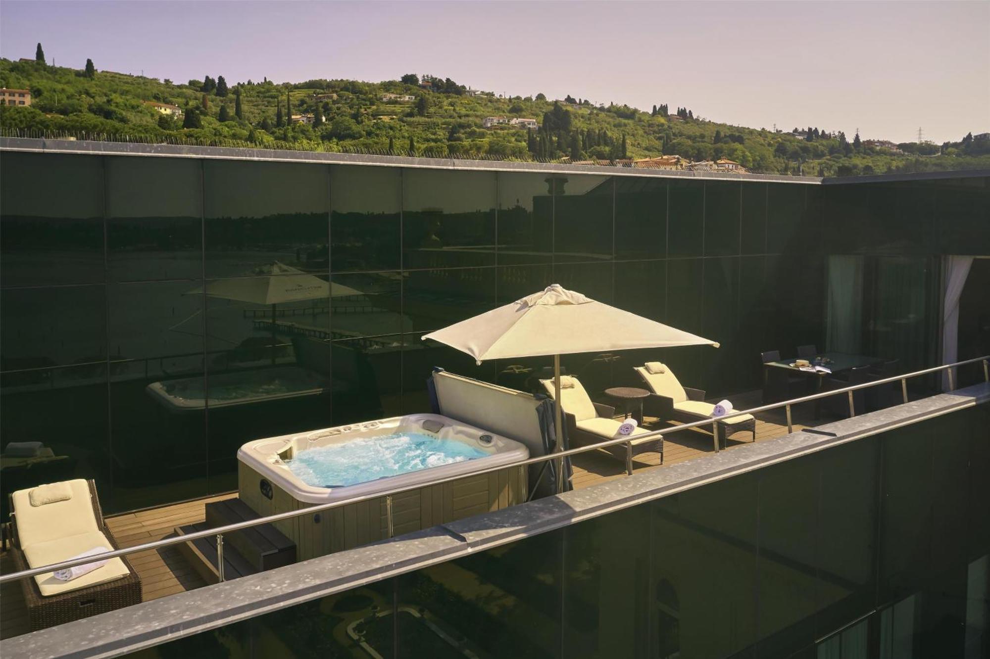 Hotel Kempinski Palace Portoroz Bagian luar foto