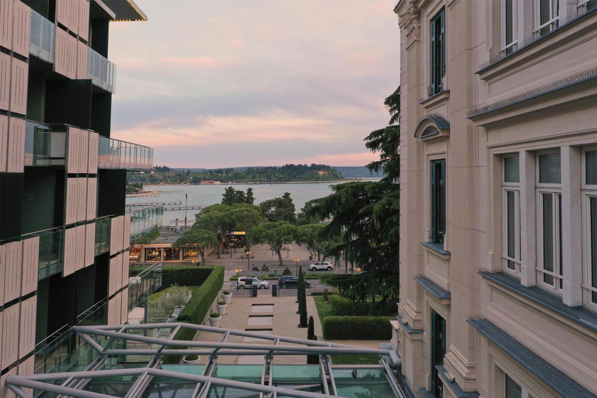 Hotel Kempinski Palace Portoroz Bagian luar foto